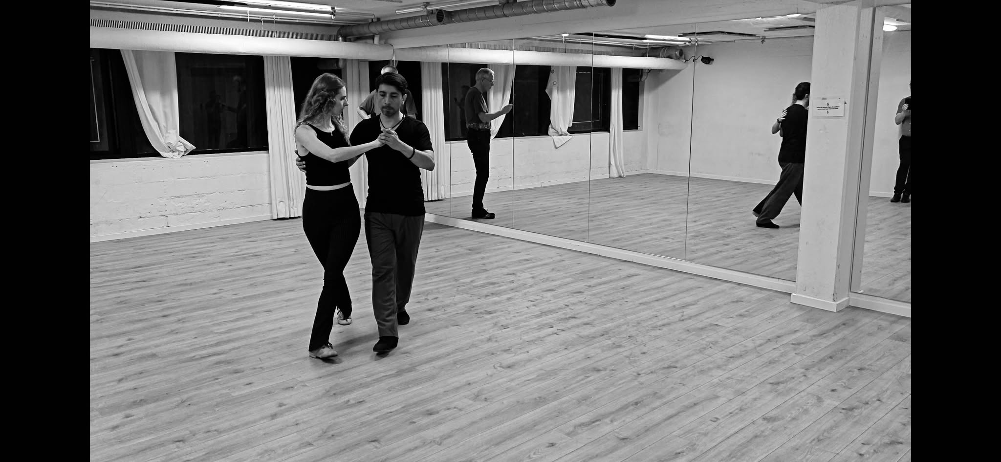 Intermediate Tango Classes 🤩