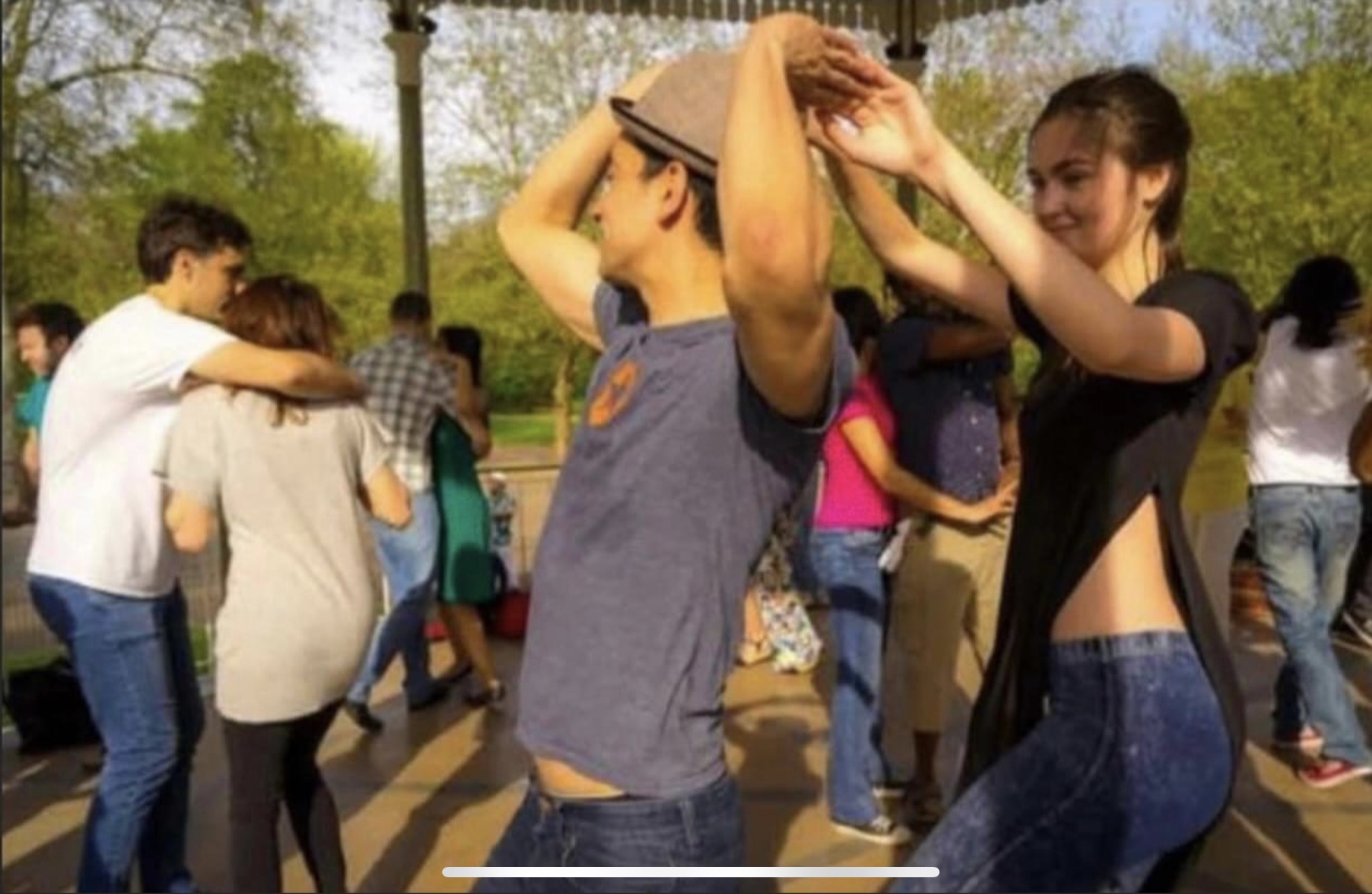 Salsa in the Park