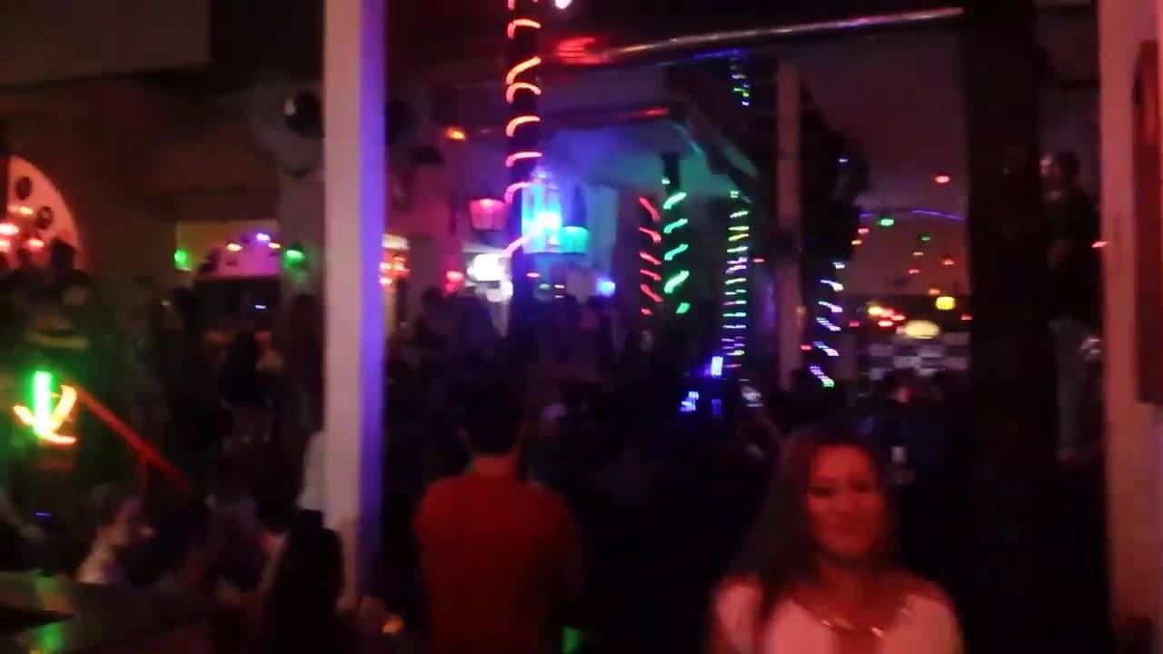 É hoje !Sexta ! Noite Pop & Latina no Giramundo Bar SBC