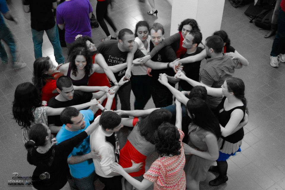 מנת"א חוגגת שלוש שנים של סלסה חינם בתל אביב!!! - MeNTA is celebrateing 3 years of free salsa in Tel Aviv!!!