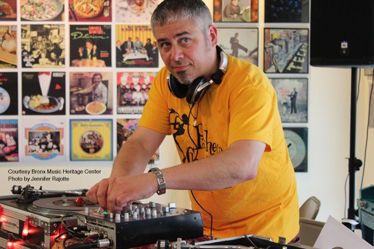 Northampton Summer Park Series - Salsa in the Park feat. Dj Bongohead - all vinyl pan-latin sounds