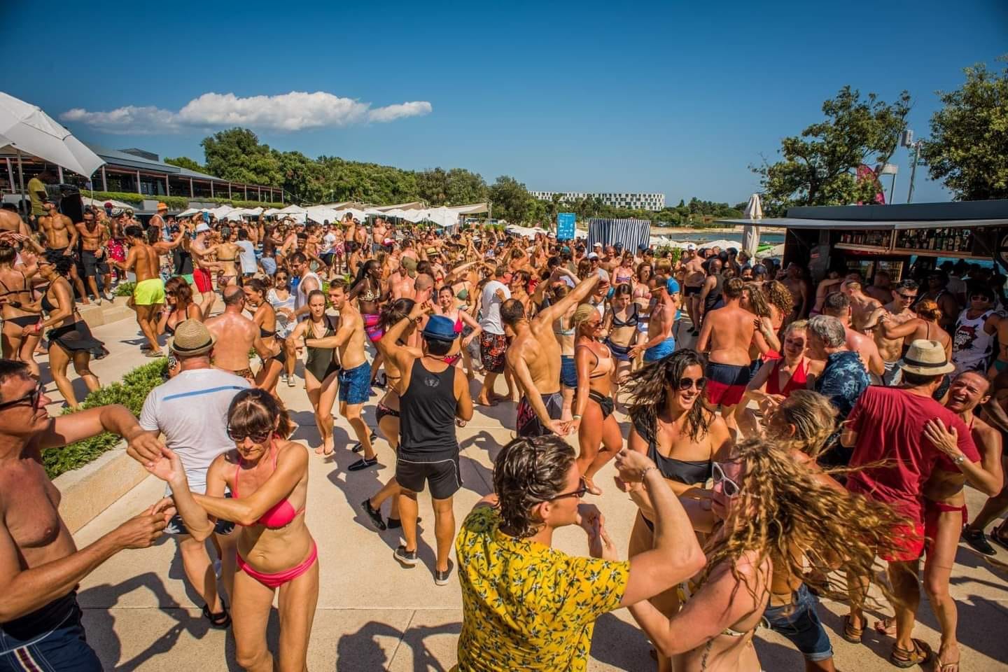 🌴MEGA BEACH FESTIVAL 🌴