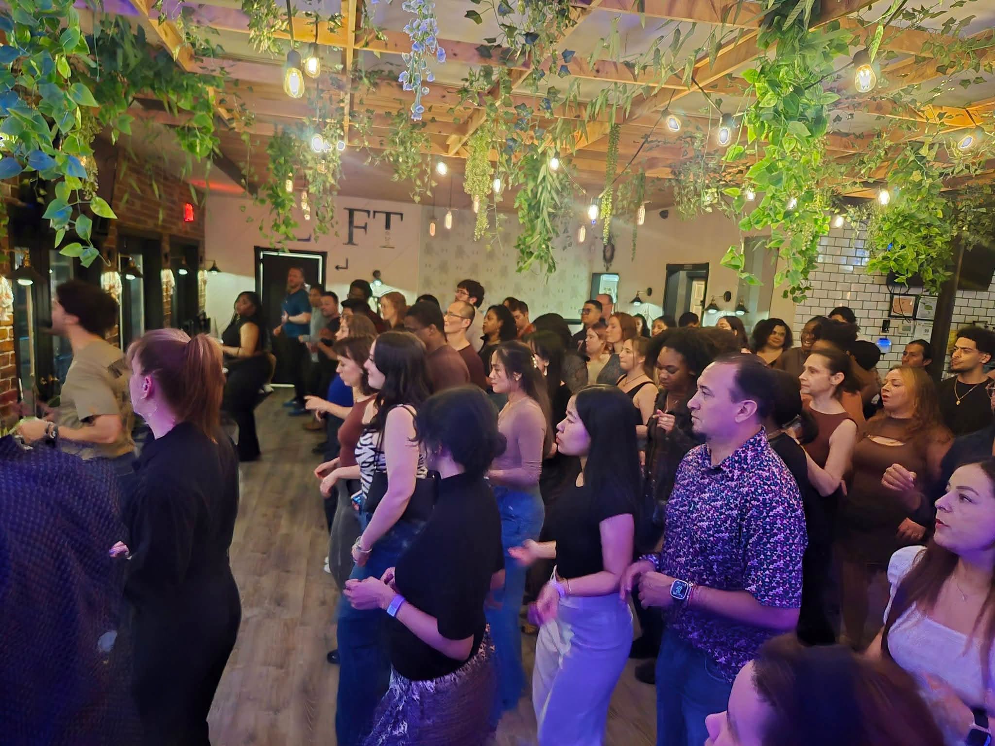 Salsa and Bachata Pop-Up Fridays (at Bar Vegan) 💃🏻