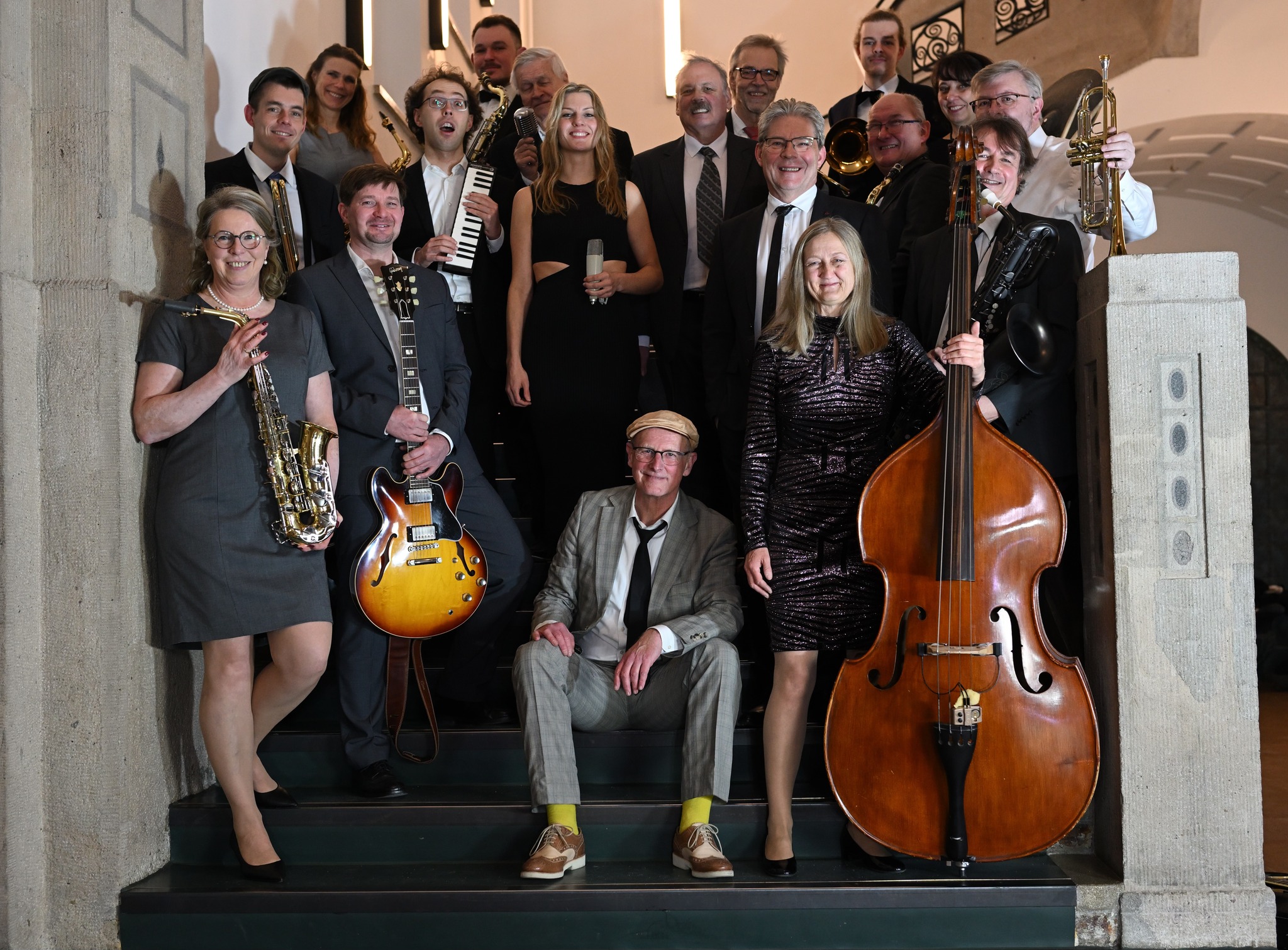 shinys ballroom - die LOLA swingt