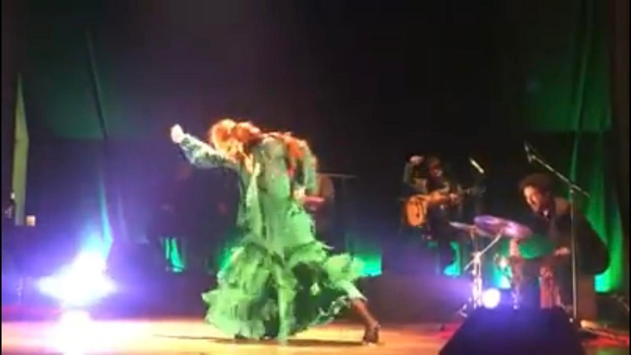 Aula aberta c Sofia Abraços --- Flamenco e Sevilhanas