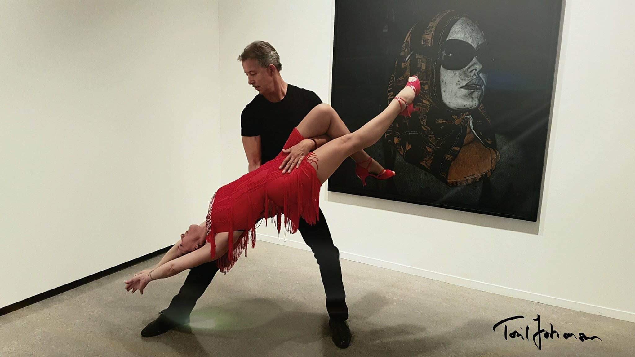 Salsa, technique shines & lead follow. Intermediate