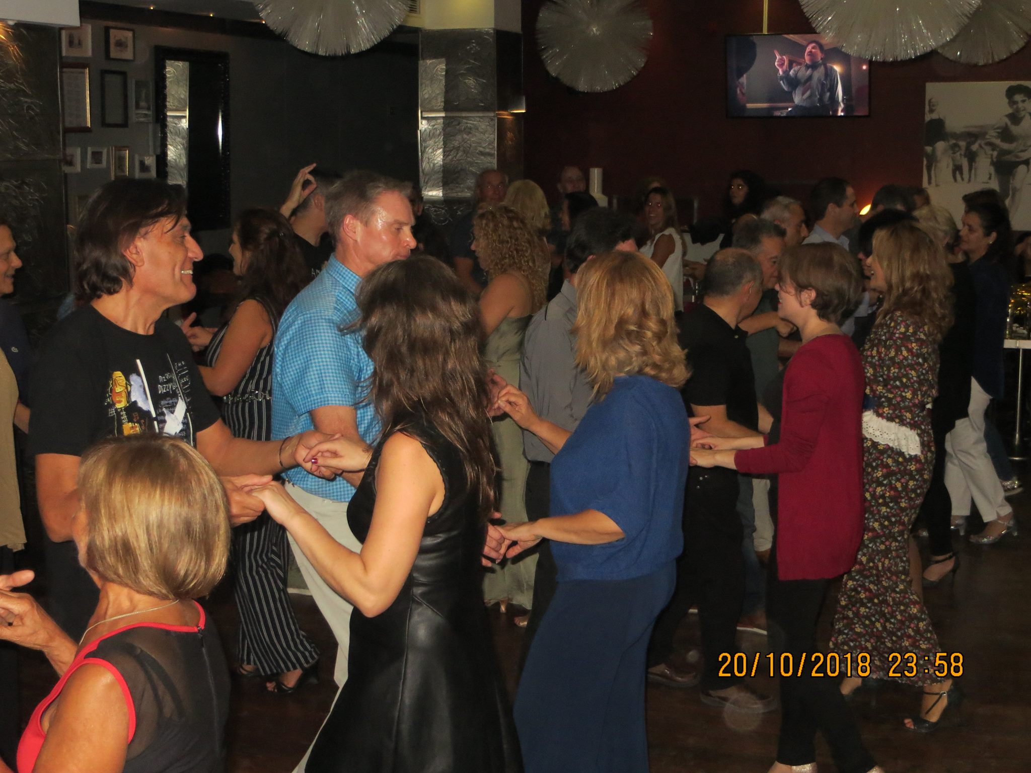 Sexta Latina no Espaço 20 Aula aberta Salsa Bruno & Milene