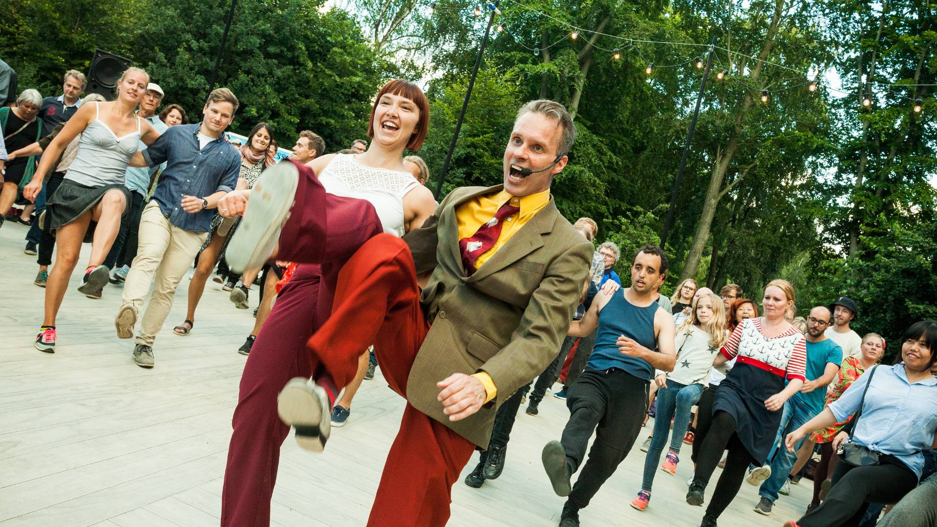 Sommerdans i Fælledparken åbner med Roots of Swing & Live orkester