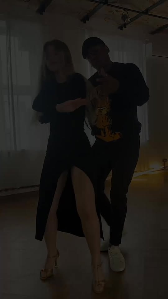 Bachata for beginners in 🇬🇧 ENGLISH 🇬🇧