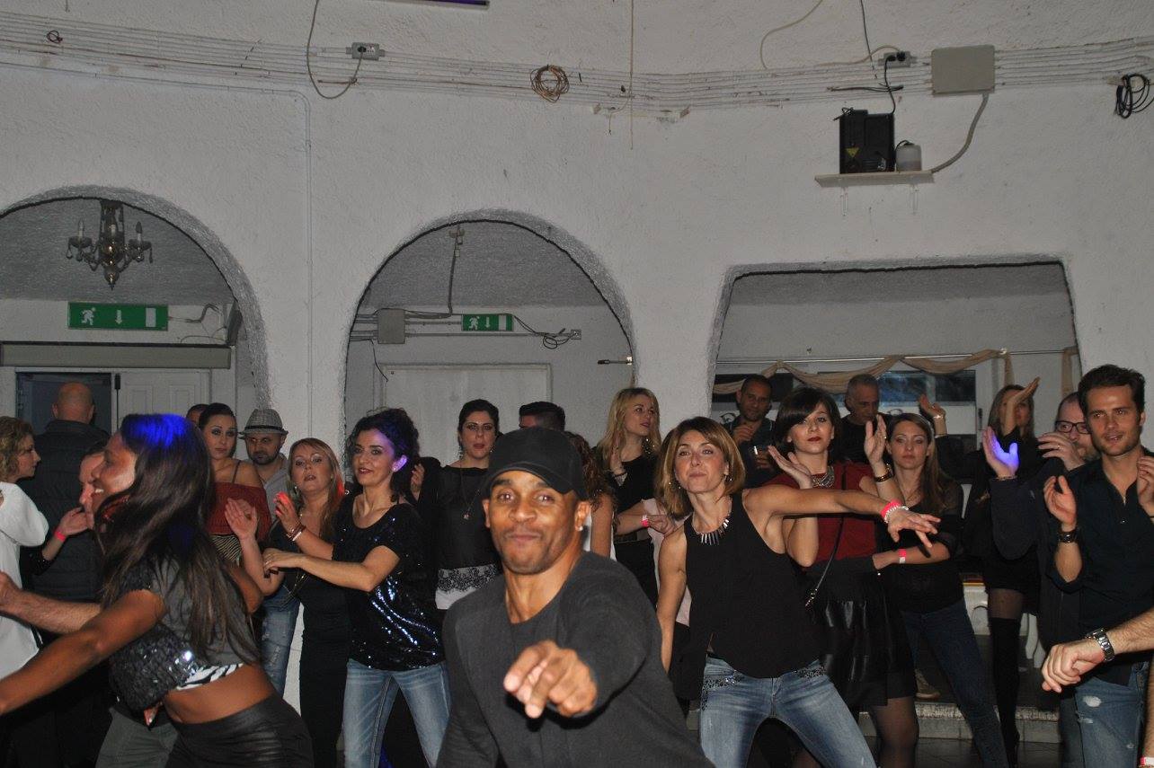 Villa Pascia' La Noche Cubana..!