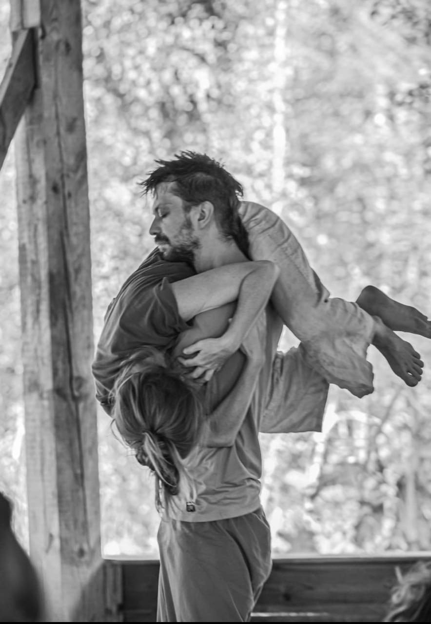 Eco-Contact Improvisation: The Body as Landscape, the Other as Environment