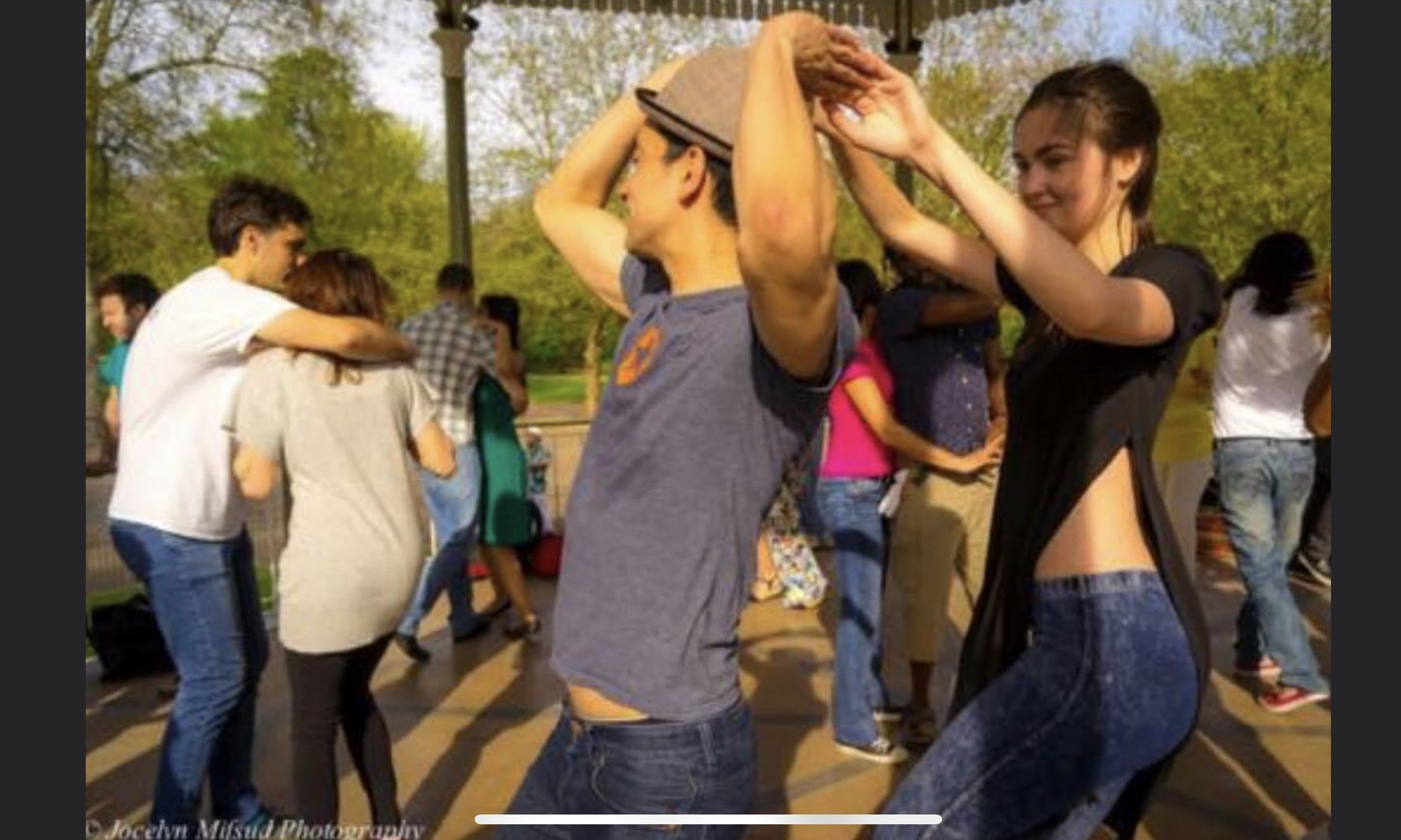 Salsa in the Park