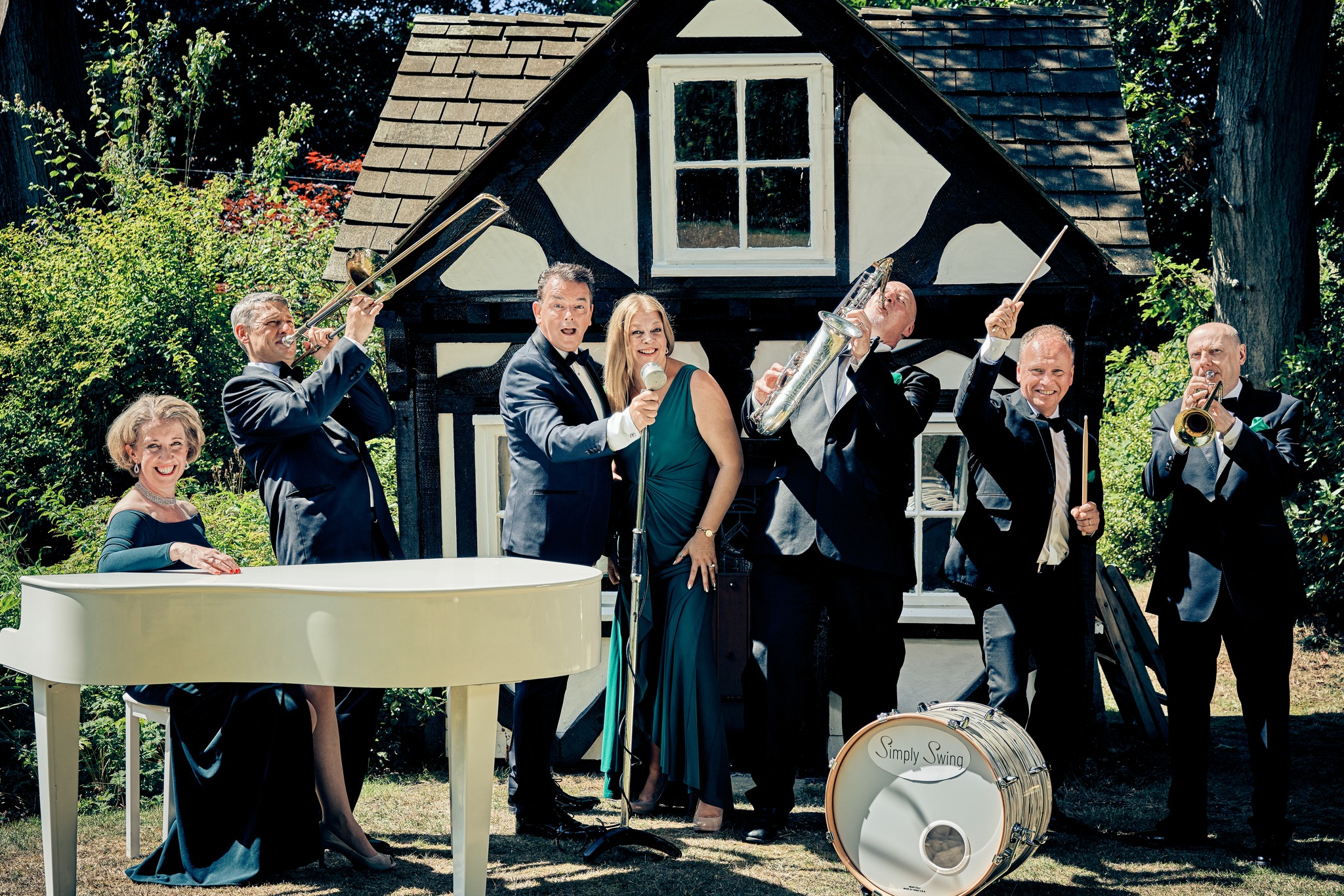 Live Band Ballroom & Latin Social