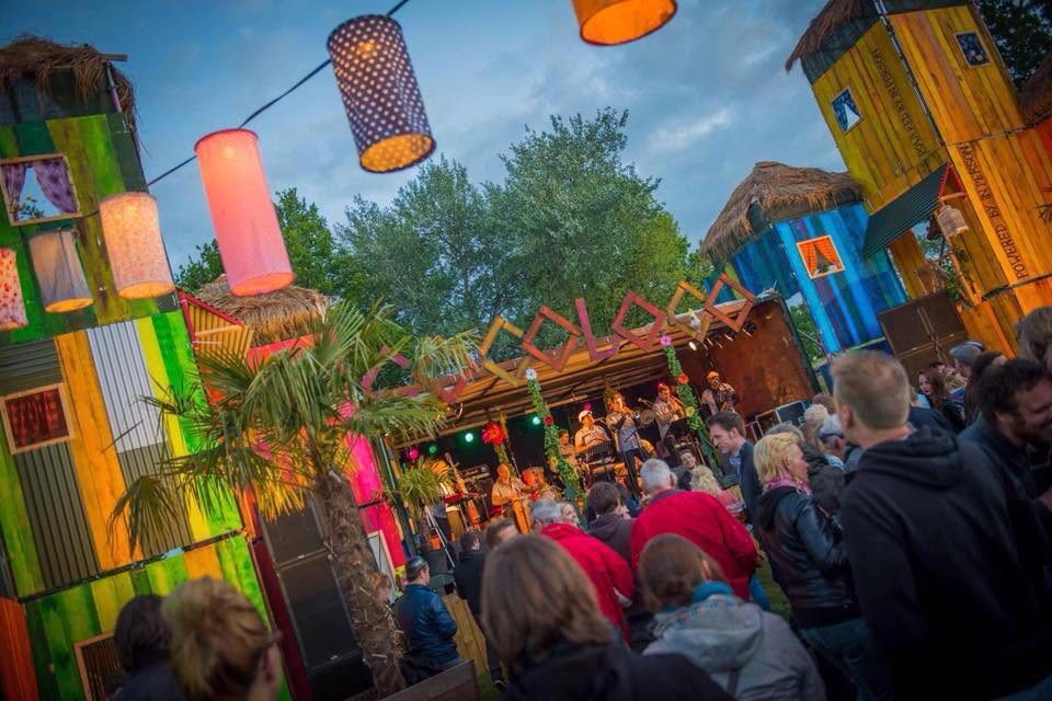 Salsa dansen in het Noorderpark
