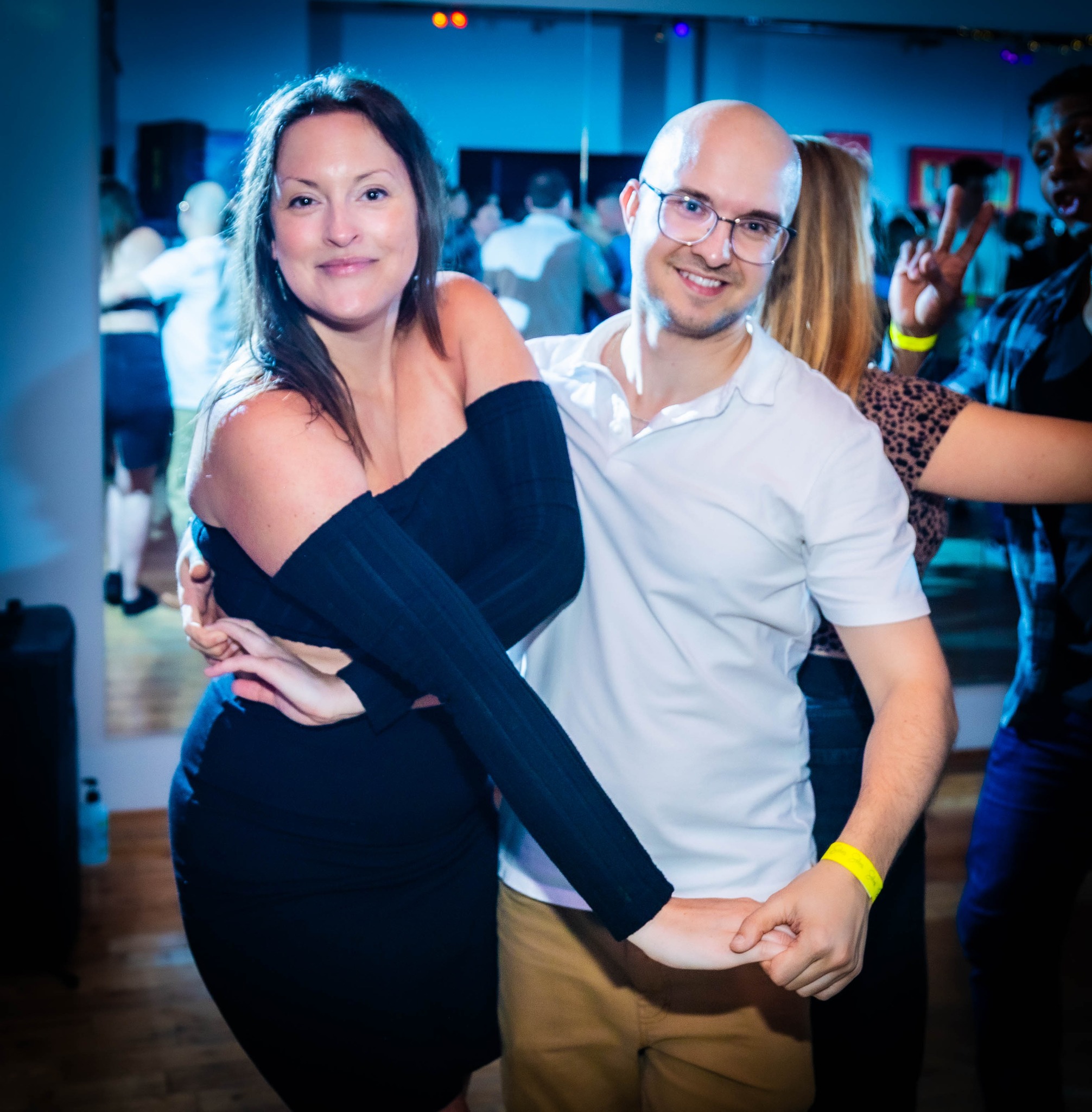 Pura Bachata Ateliers de Bachata & Soirée 100% Bachata avec Dj Estefano
