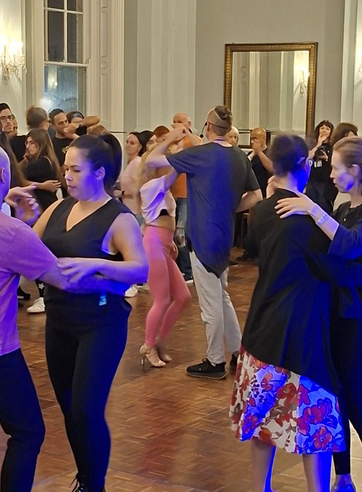 Kizomba Fusion open level classes