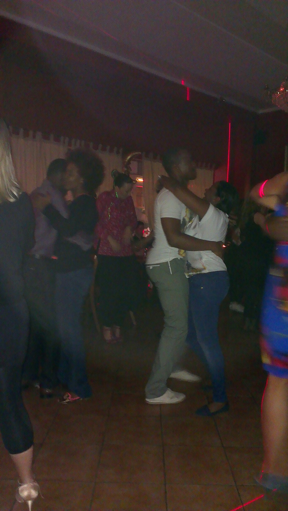 Club El Benny - kIZOMBA, BACHATA och MERENGUE- FREDAGAR