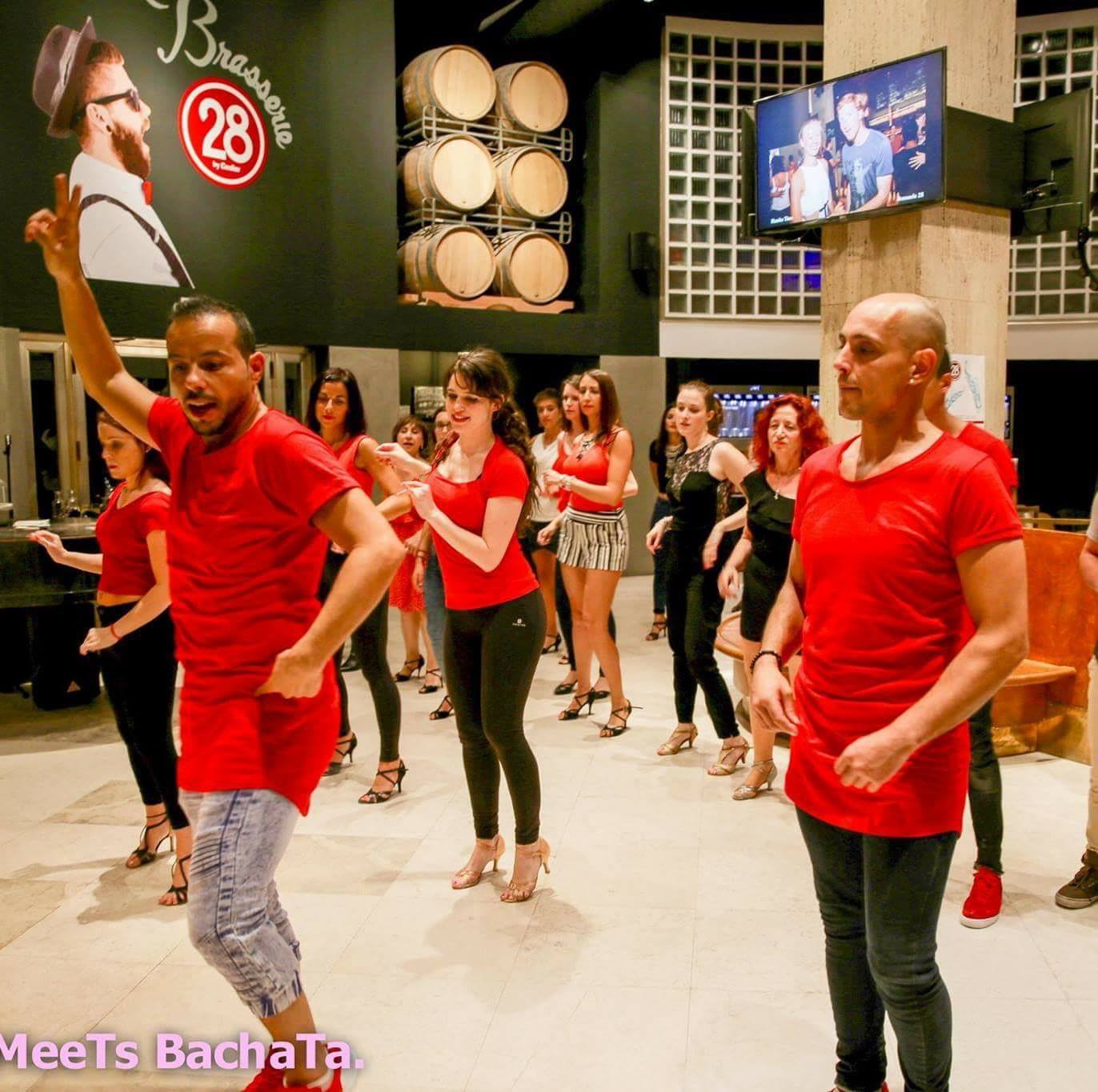 SalSa MeeTs BachaTa : Les Cours + Une Soirée