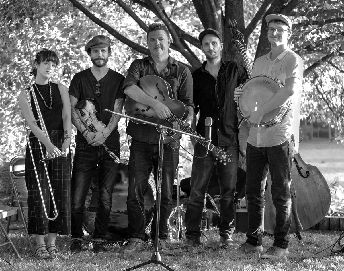 Valentine's Swing Dance - February w The Lucky 5