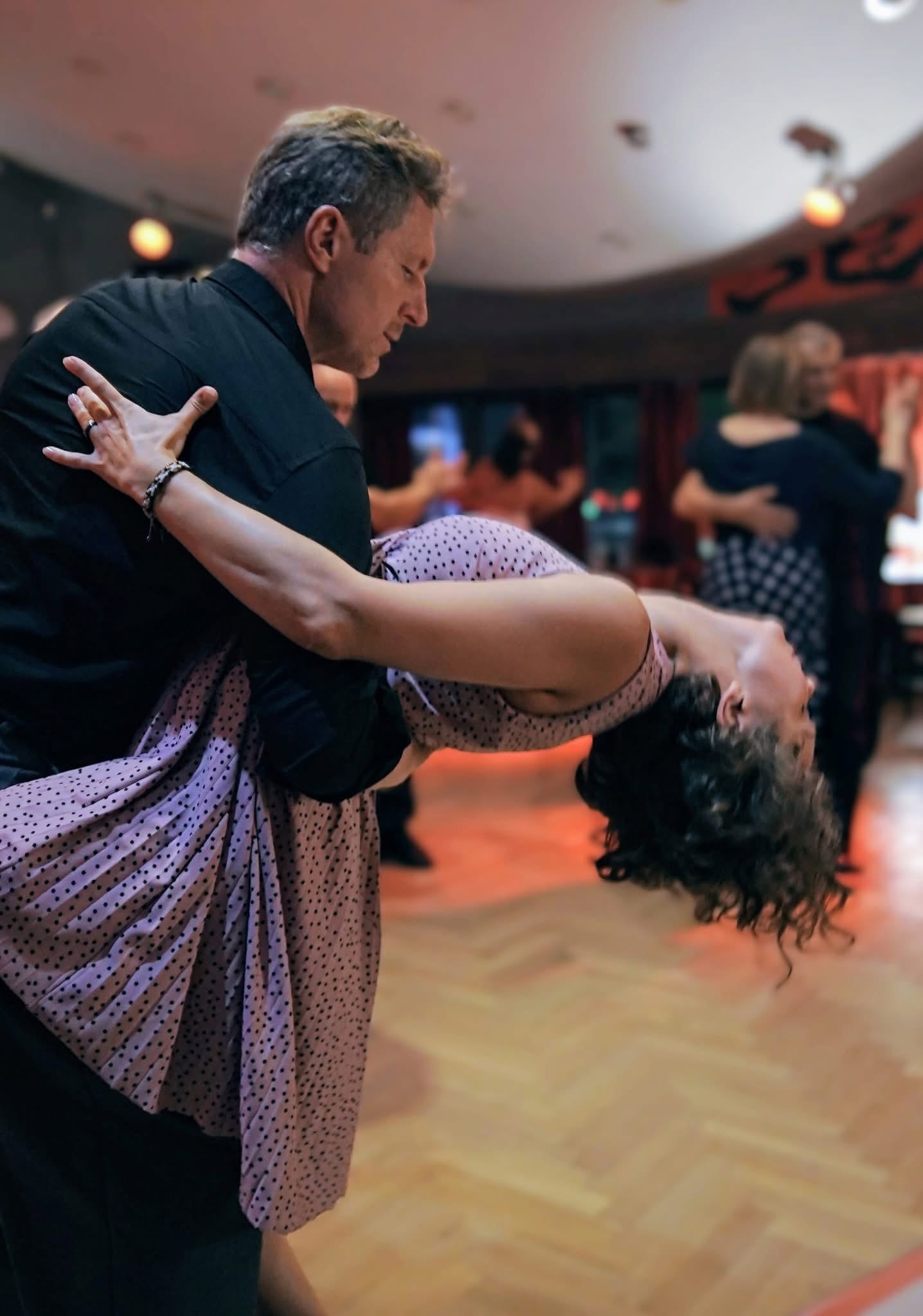 Sobotnia Milonga Elegante DJ Jakub. Praktika tangowa o 19:00