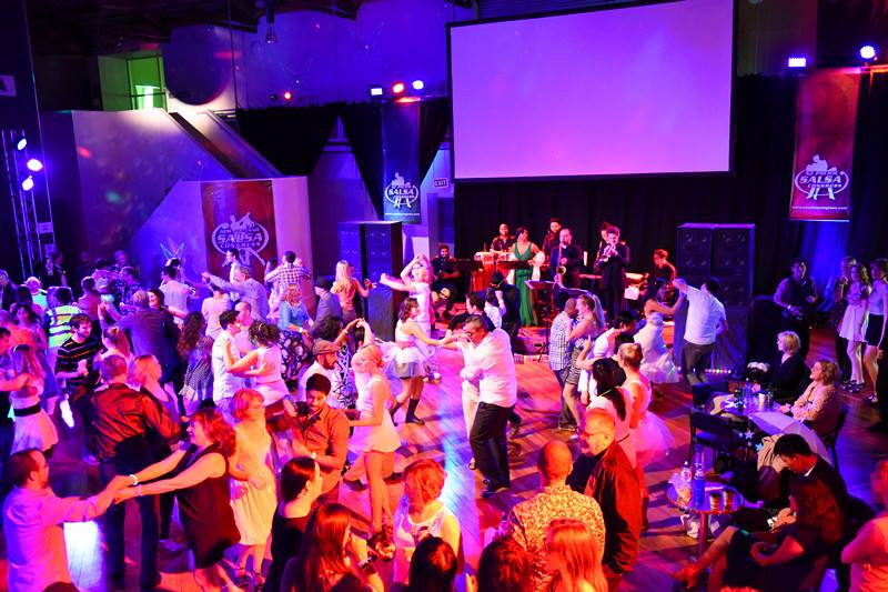26 de September. Free Salsa in Spring!! At Bristol!