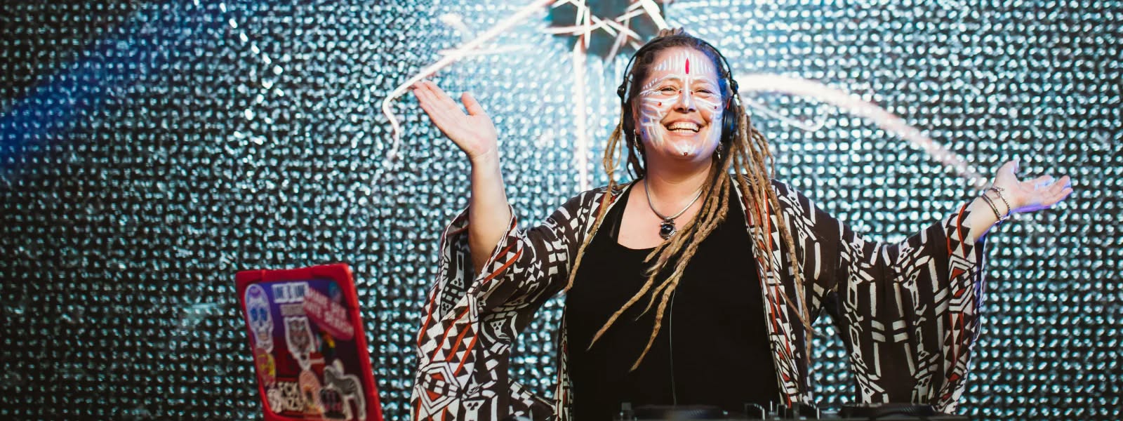 Dance Medicine with DJ Esta Polyesta (from Amsterdam)