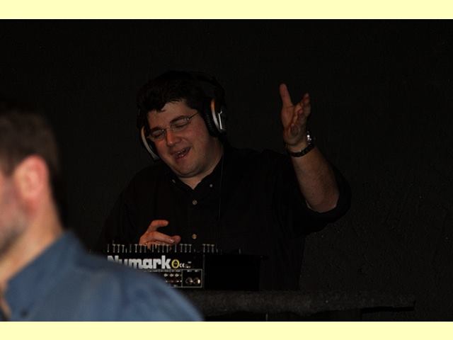 Salsa im Bebel mit DJ Ronny