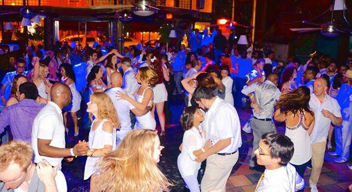 Salsa WhiteOut: Glow Party