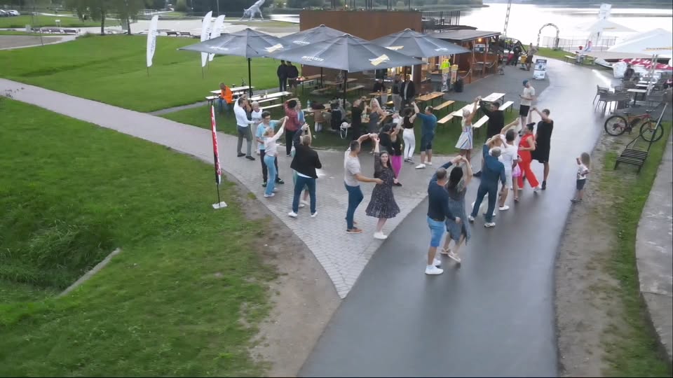 Saulėlydžio sekmadienio LATINO šokių vakaras - Open Air Latin Dance Party