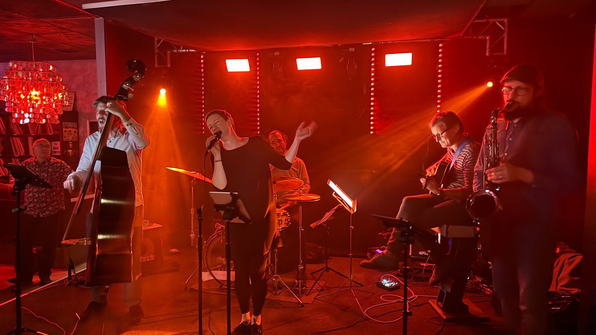 Les Absinthes live beim Social Dance