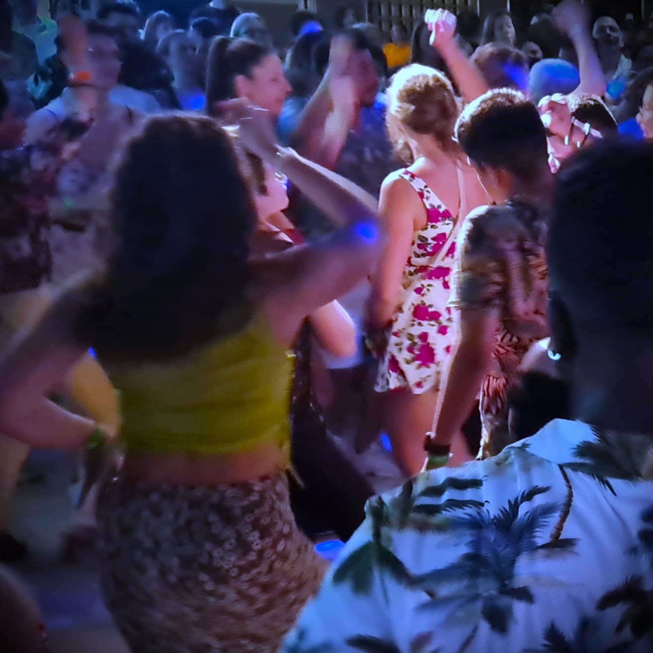 BACHATA MIX at KEX with FREE beginner class